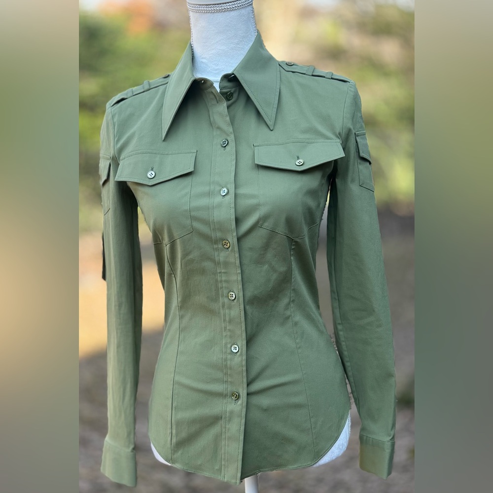 🦋 Michael Kors button down shirt